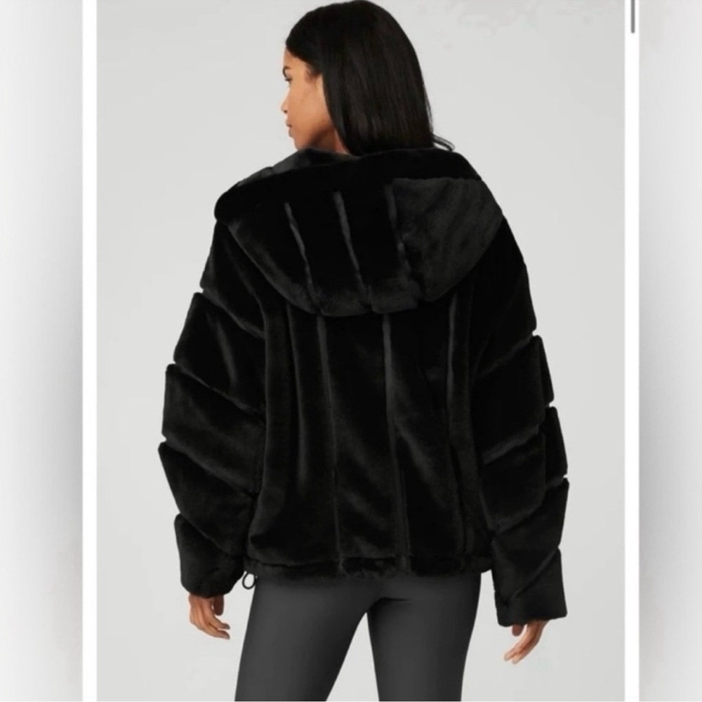 ALO Yoga Black Knockout Faux Fur Jacket Coat SZ XXS - Picture 3 of 11